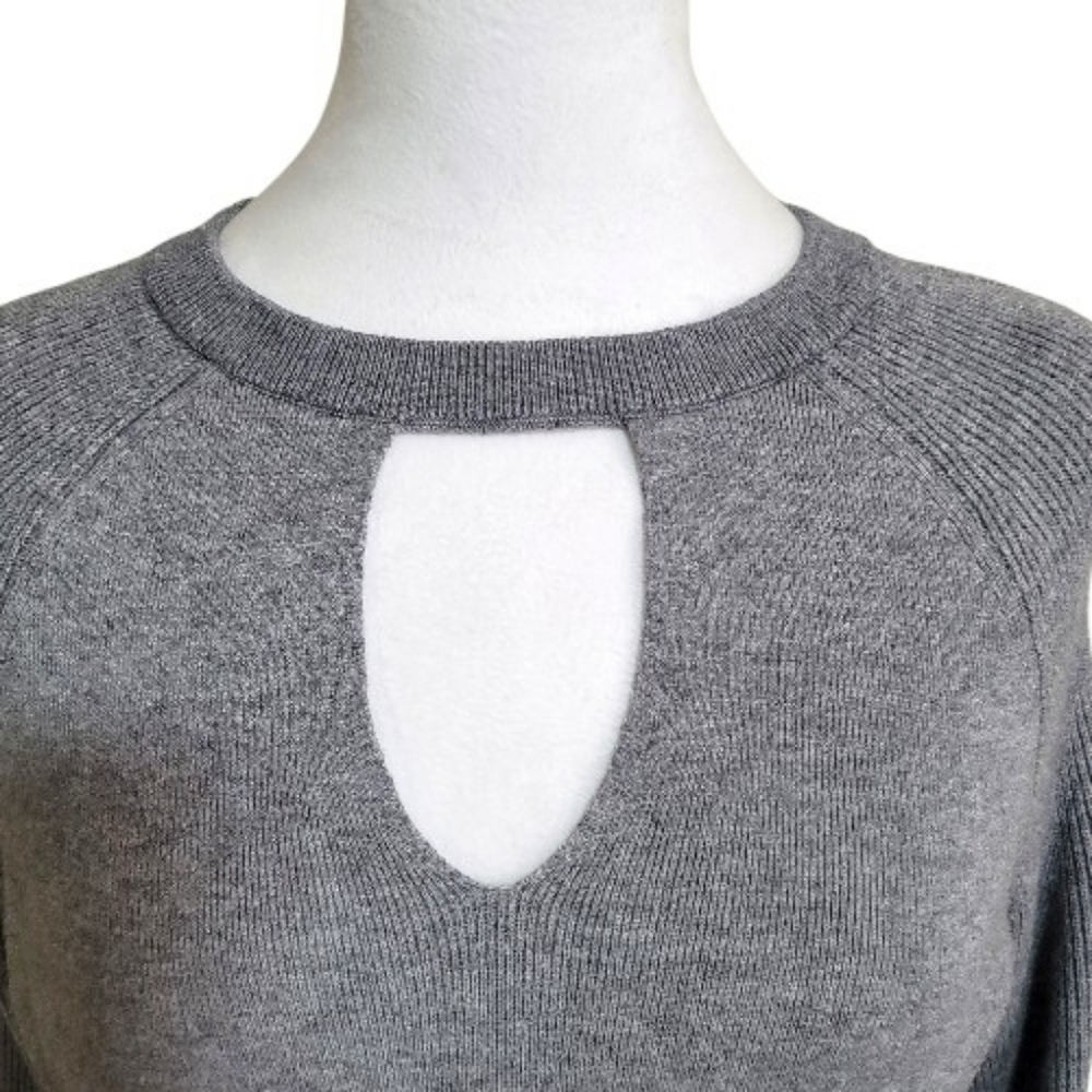 Anthropologie Grey Mary Knit Pullover Sweater, M, Crew Neck W/ V-Cutout - Picture 7 of 11